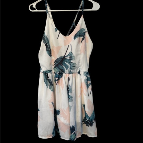 Skort,women’s sz Medium NWOT - Picture 2 of 8